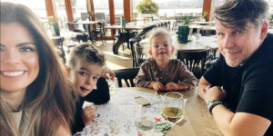 Fabulous Mama Caroline Mol en Jan Dulles
