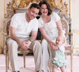 Fabulous Mama Amy Rose Coverstory