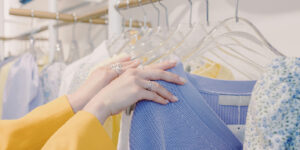 Fabulous Mama - kleuren trends voorjaar 2026 - kleding - gezin - kinderen